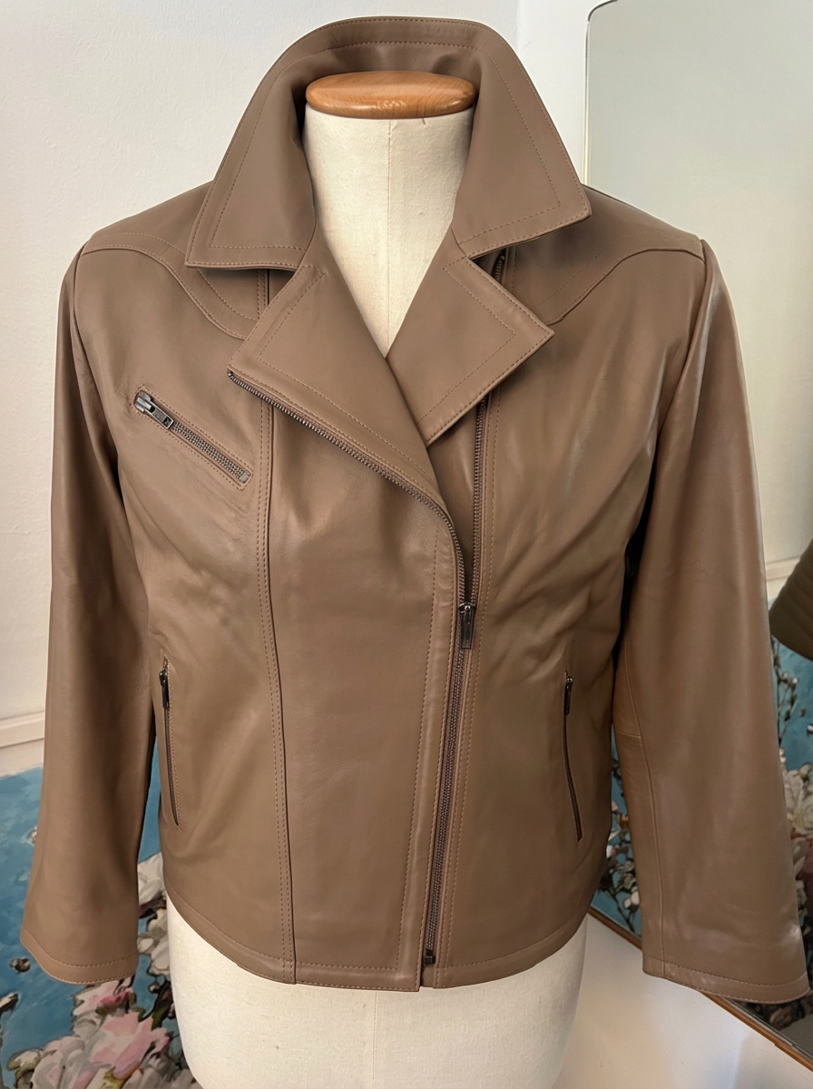 Lederjacke von Nadel, Karen Wolf