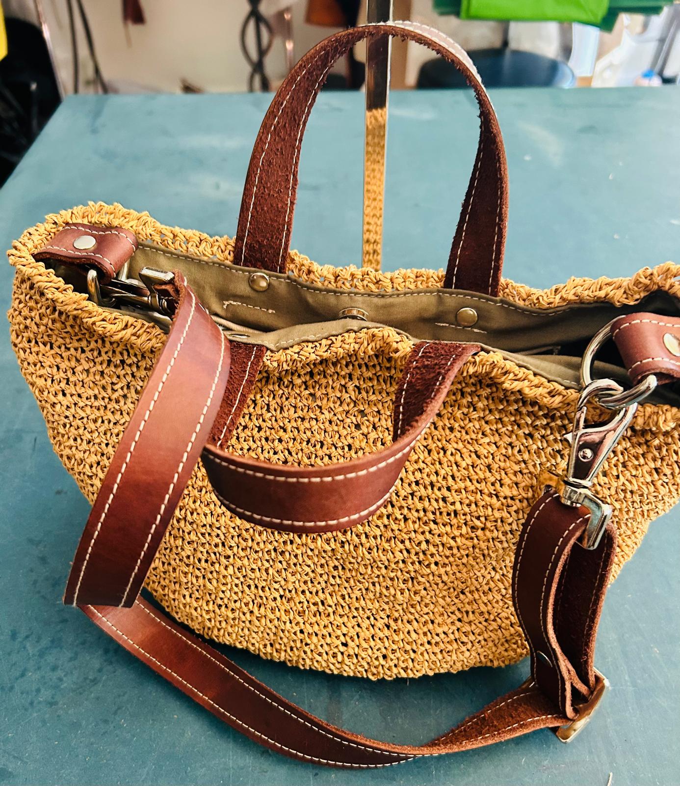 Tasche von Nadel, Karen Wolf