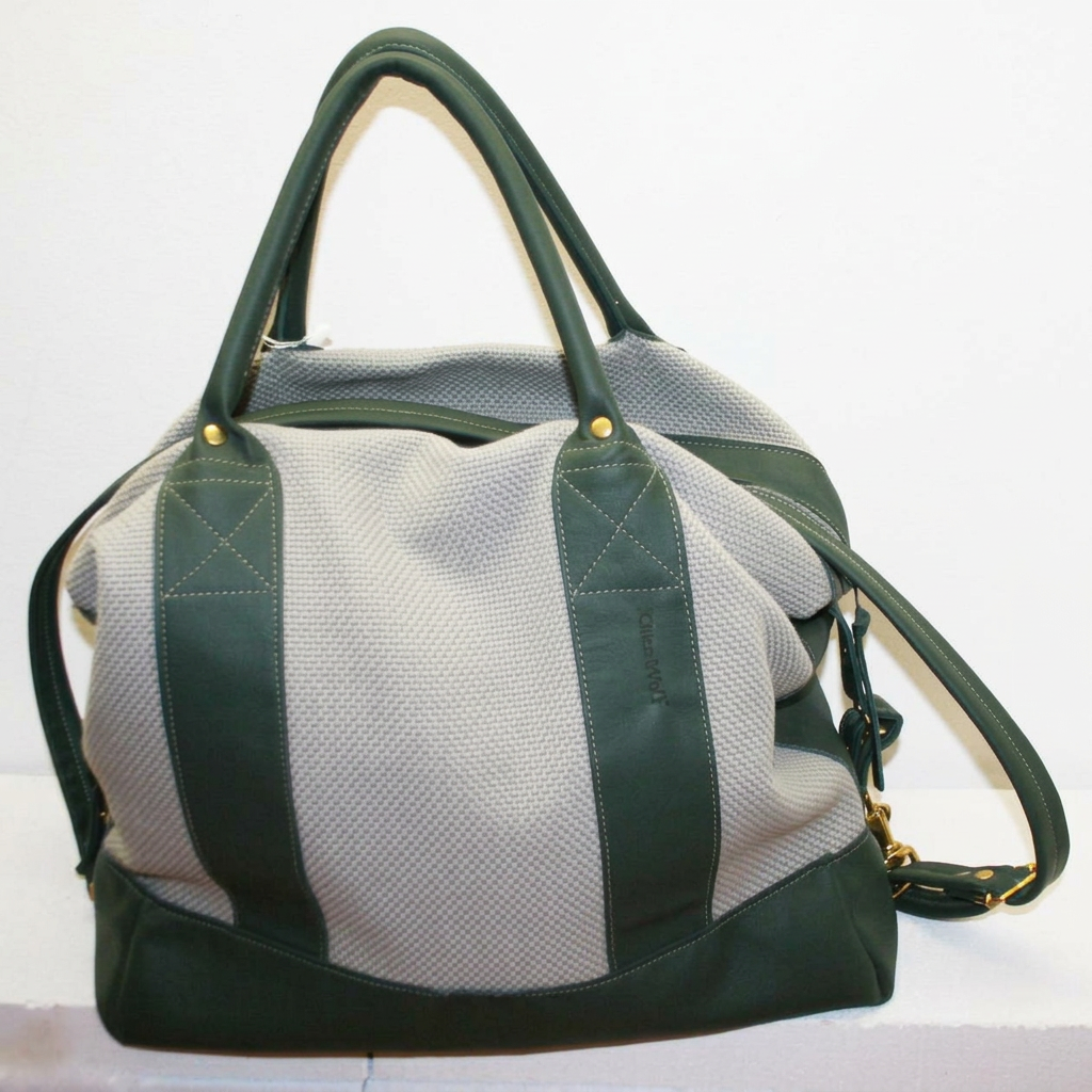 Tasche von Nadel, Karen Wolf