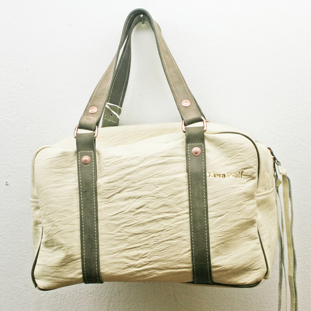 Tasche von Nadel, Karen Wolf