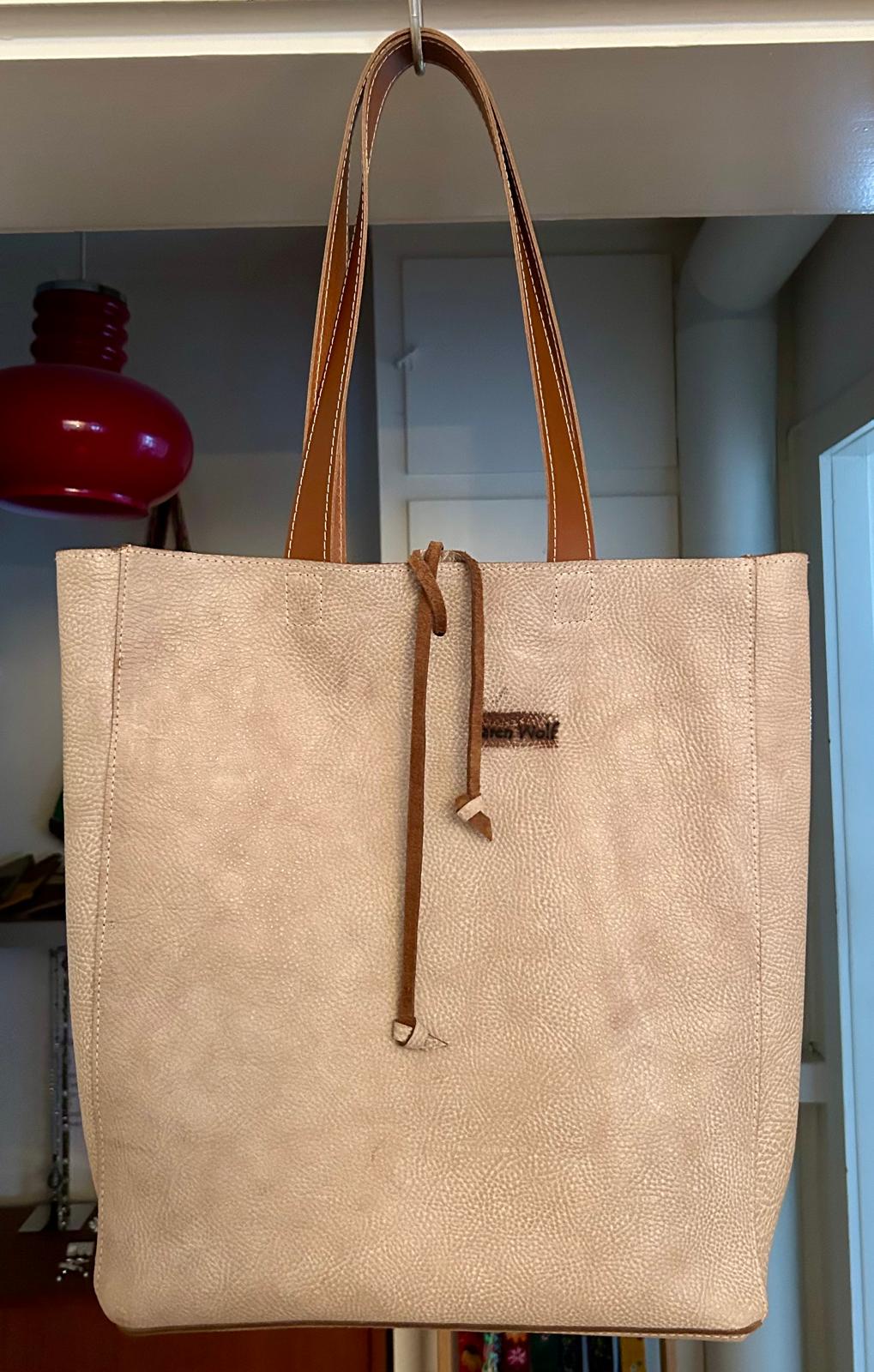 Tasche von Nadel, Karen Wolf